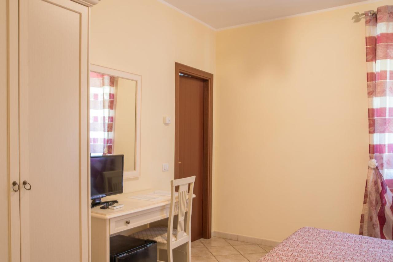 L'Infinito Bed & Breakfast Carbognano Eksteriør bilde